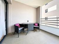 Apartment mit Balkon