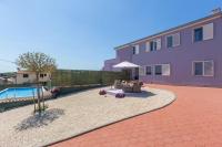 Figaro Vrsar with Pool and Garden for 4 Persons - B&B