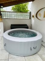 Jacuzzi Terrasse 55' TV Küche Regendusche - Chambres d’hôtes