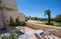 Neptuno II Beachfront Elviria,Sea views,lovely terrace and pool - B&B Marbella