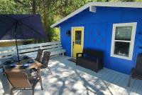 Texoma Yellow Door Lakehouse - Bed and Breakfast