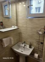 Garsoniera Auchan Titan - B&B