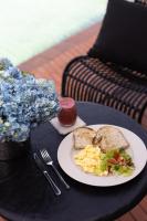 Ultimate Beachfront Villa Cascade Balian - B&B