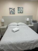 Great Guest Home close downtown Vancouver, UBC and store - B&B