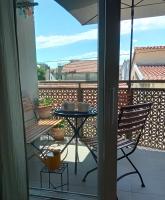 ART & COZY new apartmant near beach and historic center of KASTEL STARI - Chambres d'hôtes Kutleše