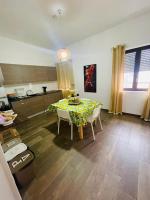 Casa Politeama Spacious Central Flat by Oplonti Station for Pompeii, Sorrento and Naples - B&B Torre Annunziata