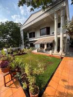 Stone rock castle - B&B