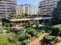 Парк Круазет , Апартаменты 3 комнаты , с террасой и паркингом , - Chambres d'hôtes Cannes