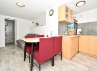 One Bedroom Apartment with Sea View