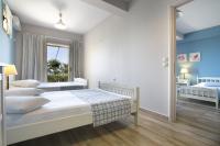 Apartment with Terrace and Sea View