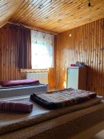 Camera Doppia con Letti Singoli e Bagno in Comune