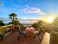 Finca Tenerife - Authentisches kanarisches Haus mit Traumblick, tropischem Garten und Sauna - B&B Icod de los Vinos