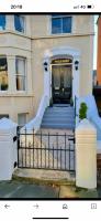 Willesden, Apartment 2, A beautifully furnished and spacious apartment located in the heart of Llandudno - B&B