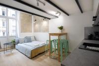 One-Bedroom Apartment with City View