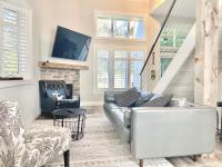 The Family Escape Townhome - Chambres d’hôtes