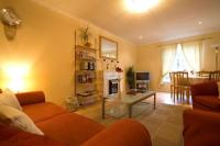 6/4 Rodney Place Apartments (Sleeps 2+2)