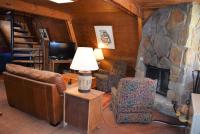 Claim Jumper A-Frame 1 - On The River - Pet Friendly - WiFi - Cable - Wood Burning Fireplace - B&B Red River