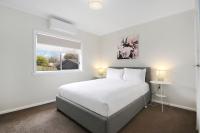 Lake Reflections - B&B Beechworth