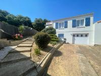 LA TRANCHE SUR MER centre ville emplacement voiture - B&B
