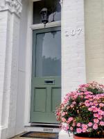 Annette's Place, Greenwich Garden Apartment, London - Bed and Breakfast