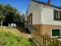 Charmante maison - B&B Joux-la-Ville