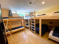 Chambre Familiale avec Salle de Bains Commune