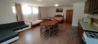 One-Bedroom Apartment with View