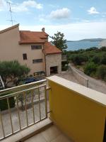 One-Bedroom Apartment with Sea View