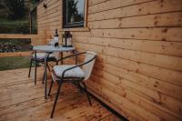 Kouzelná maringotka nad rybníkem - B&B Svojanov