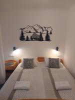 Dreibettzimmer mit Balkon