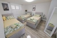 Modern Apartment for 4 people Novalja - B&B Novalja