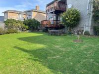 Entire top floor with beautiful view - B&B