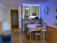 Appartement moderne à Bagnères-de-Luchon, vue montagne, 53m² - B&B Bagnères-de-Luchon