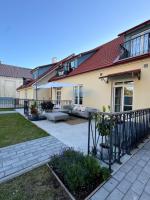 Brand New Old Town Apartment With Terrace - B&B