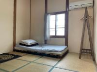 Single Room with Shared Bathroom