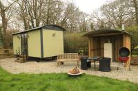 Otter Shepherds Hut - B&B