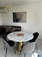 Apart-pool Tivat - B&B Teodo