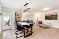 Superior One-Bedroom Apartment