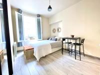 Studio neuf à 2 pas du métro - B&B