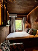 Deluxe wood cabin with Mountain View