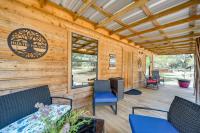 ‘Cozy Cabin’ Hill Country Escape w/ Views - B&B Johnson City