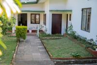 Kandy Boutique Villa by Fortuna Bungalows - B&B Kandy
