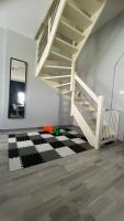 Next2Airport - Appartement House of Lions - B&B
