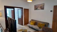 2 bedroom house perfect for contractors - B&B Birmingham