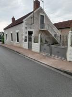 Maison proche le PAL 4kms - B&B
