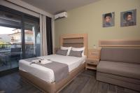 Deluxe Studio (4 Adults)
