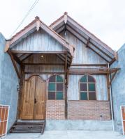 Singgah Ndalem - wooden house Jogja - B&B Yogyakarta