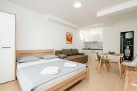Deluxe Studio Apartment