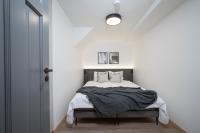 One-Bedroom Deluxe Apartment