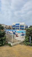 Lacanau, Résidence Bleu Marine, appartements 2e étage, exceptionnels car balcon face et vue océan avec piscine ! Et avec parking réservé - B&B Lacanau-Océan